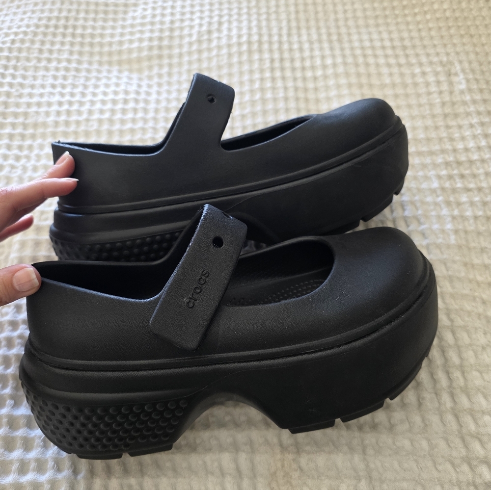 CROCS Women's Black Platform Mary Janes